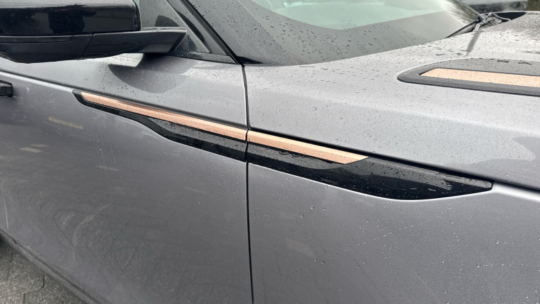 Land Rover Range Rover Velar 2.0 D200 R-Dynamic SE 5dr Auto Diesel Estate